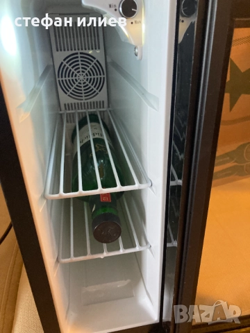 охладител за вино KLARSTEIN, снимка 2 - Хладилни витрини и фризери - 52904811