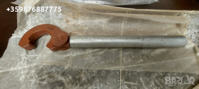 Съветски военен ключ трактор зил таз уаз мтз болгар , снимка 4 - Антикварни и старинни предмети - 44827313