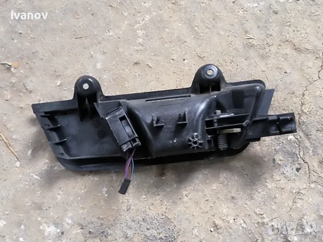 Лява дръжка врата за Ауди А4 Б6 Audi A4 B6 8E1837019, снимка 2 - Части - 56310655