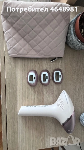 Фотоепилатор Philips Lumea 9900 977