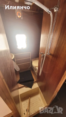 Продавам 12 метра английска каравана в добро въшно състояние", снимка 10 - Каравани и кемпери - 53377352
