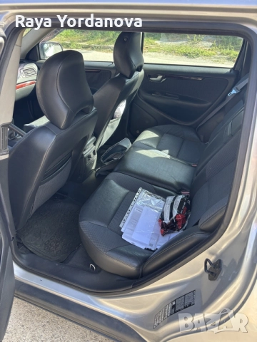 Volvo v70. -2.4 D5, снимка 9 - Автомобили и джипове - 56191503