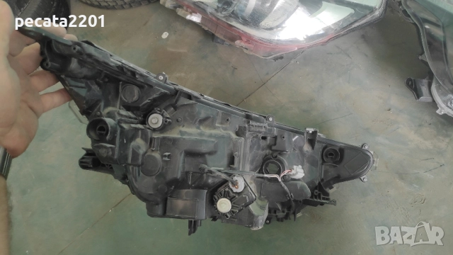 Продавам - оригинален ляв фар за Тойота Рав 4 2020 г. за части, снимка 3 - Части - 51763127