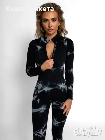 Черен гащеризон с цип и мраморен ефект