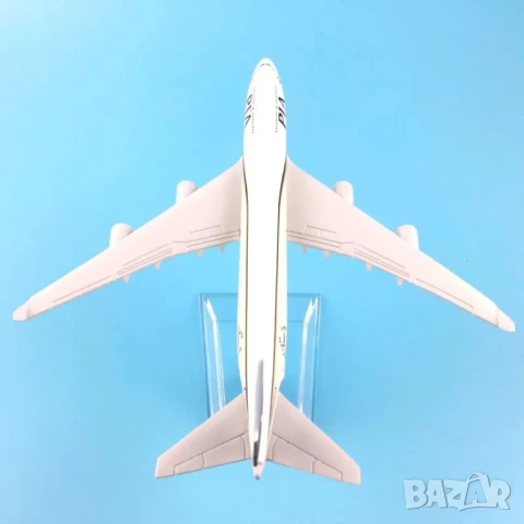 Boeing 747 самолет модел макет PIA  Pakistan International Airlines Компания полети, снимка 4 - Колекции - 50915044