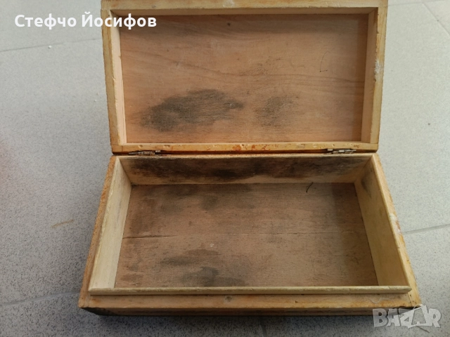 Дървена кутия , снимка 2 - Антикварни и старинни предмети - 51830358