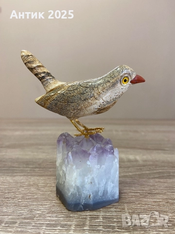 Фигурка на птица от яспис върху основа от аметист, снимка 4 - Антикварни и старинни предмети - 52707532