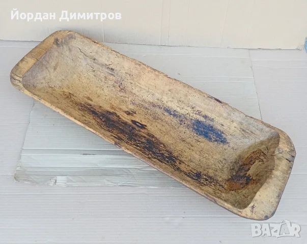 Старо дървено корито 
