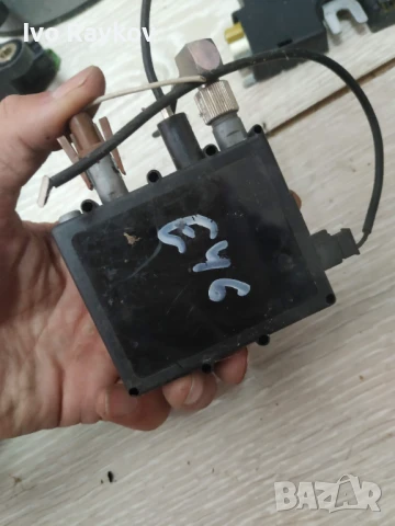 Усилвател антена за BMW 3 Series E46 Touring (10.1999 - 06.2005),  6906071-02, снимка 3 - Части - 51311054