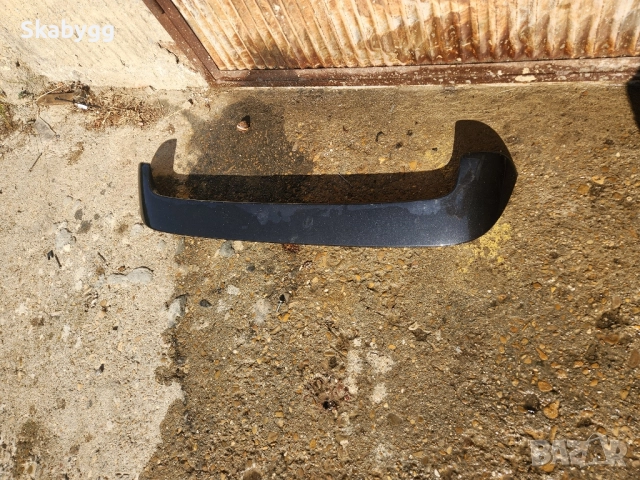 Заден спойлер Peugeot 206, снимка 2 - Части - 51601052