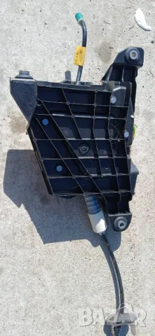 Ръчна спирачка за Peugeot 3008 2.0 HDI 2012г. , снимка 3 - Части - 50406231