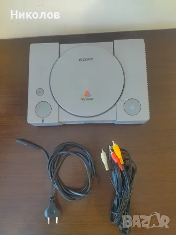 Продавам конзола Sony Playstation 1 (PS1)