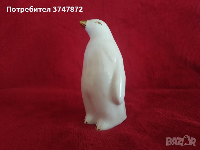Порцеланова фигура Пингвин.