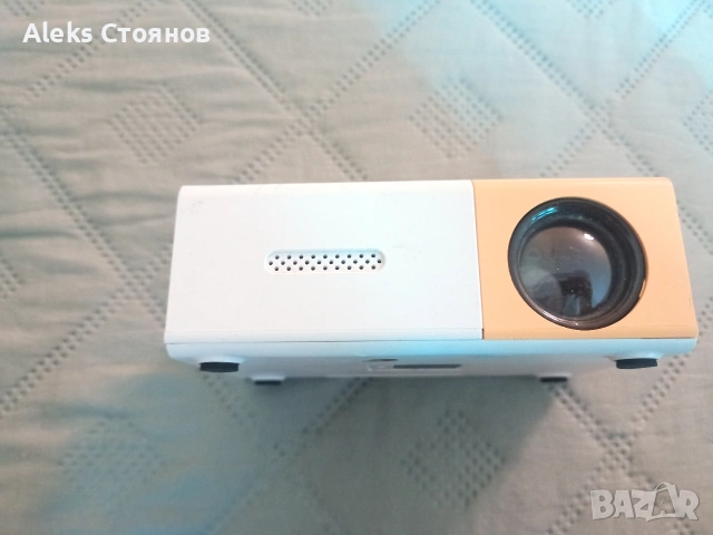 Проектор, напълно изправен и запазен, снимка 2 - Друга електроника - 53131097