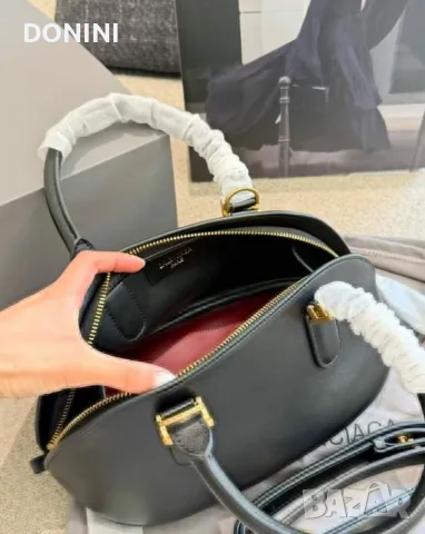 Balenciaga Дамска чанта, кожа, снимка 6 - Чанти - 56018031