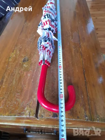 Стар чадър Marlboro, снимка 2 - Други ценни предмети - 47838975