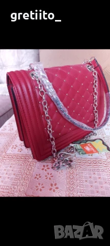 Нова червена красива чанта, снимка 5 - Чанти - 51332563
