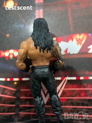 Екшън фигура WWE Roman Reigns Роман Рейнс Elite Series играчка Smirk, снимка 5 - Колекции - 49171809