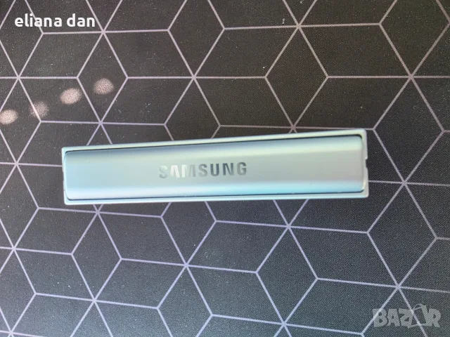Продавам Samsung Z Flip 6, снимка 9 - Samsung - 56138978