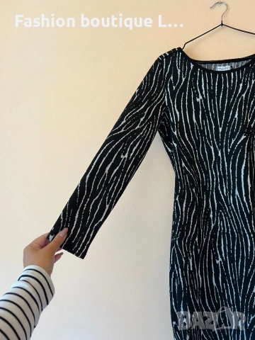 Esprit Рокля с еластична материя в черен и бял цвят десена е зебров принт М размер 🖤🤍🖤🤍🖤🤍🖤, снимка 2 - Рокли - 53787213