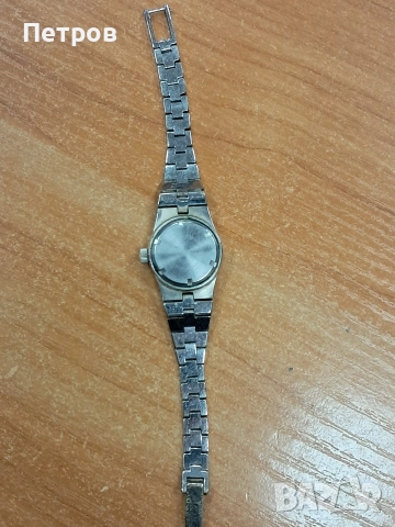 Дамски Руски Часовник Чайка 17 камъка, снимка 5 - Антикварни и старинни предмети - 52936398