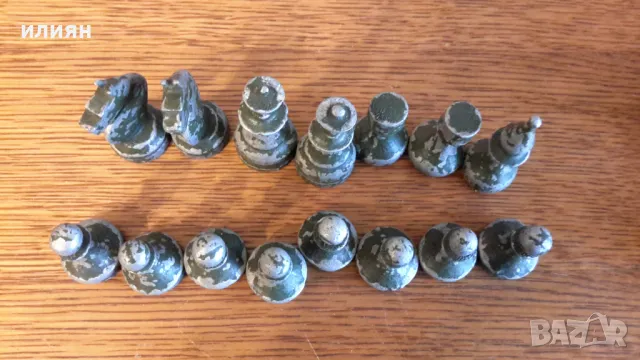 Алуминиеви фигури за шах имат забележки липсва един офицер от другите 4бр пешки са по светли , снимка 7 - Колекции - 48441608