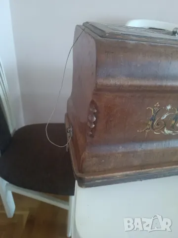 Шевна машина LUNA, снимка 4 - Антикварни и старинни предмети - 50046137