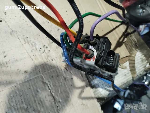 Разпределителен Клапан Въздушно Окачване Porsche Cayenne 3.0D 92A/2012, снимка 4 - Части - 47945800