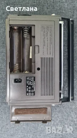 портативно ретро радио Grundig Music Boy 50, снимка 4 - Радиокасетофони, транзистори - 49336349