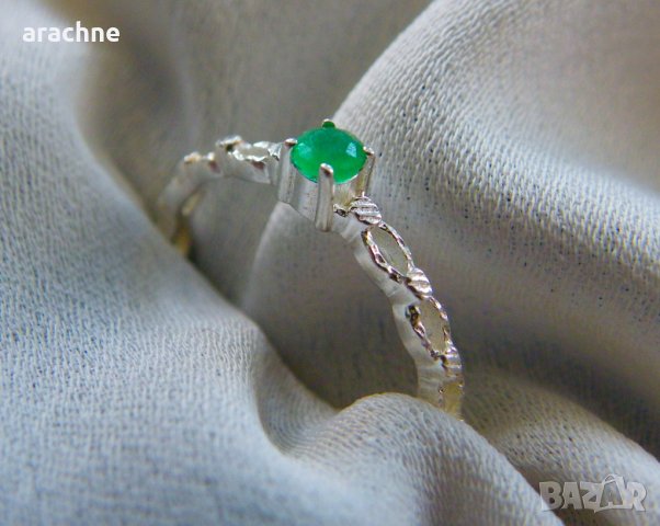 Американски сребърен ръчнокован пръстен с изумруд от планината Адирондак, снимка 3 - Пръстени - 44213314