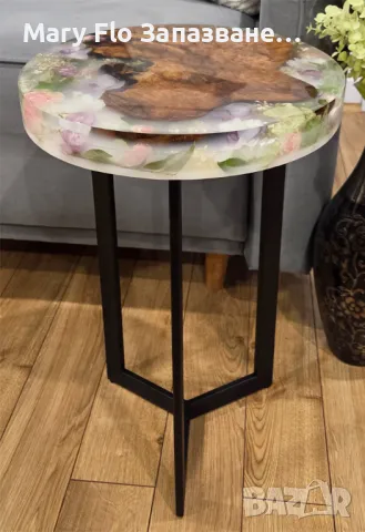 Ръчно изработена холна маса от дърво и епоксидна смола с вградени цветя, метална основа, снимка 5 - Декорация за дома - 49748933