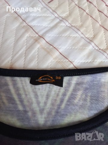 Фина блузка Roberto Cavalli , снимка 3 - Тениски - 40950441