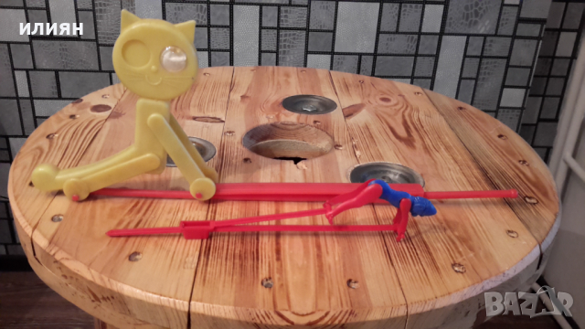 Пластмасови играчки, акробати 35лв за двете , снимка 1 - Колекции - 36499685