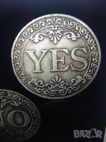 Монета за късмет с диаметър 38 мм - Да или Не, решение. Двустранна комеморативна монета с бадж. 
