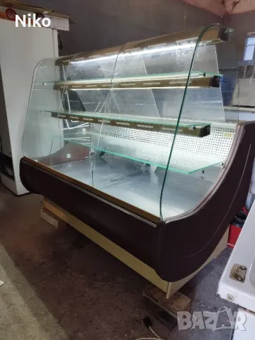 Хладилна витрина 