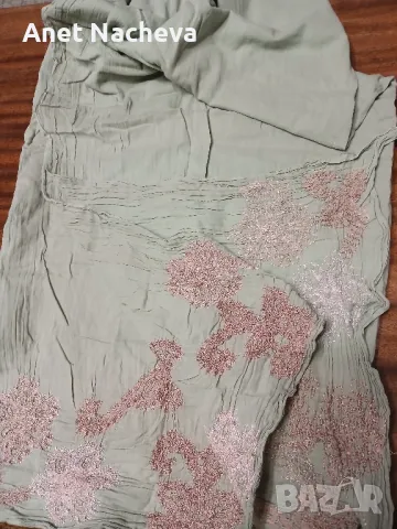 Шал резедав с бродерия в двата края ,памучен, снимка 1