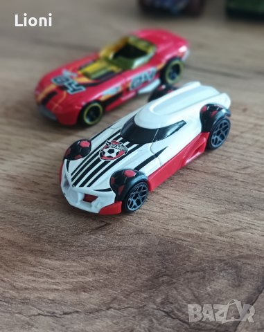 HOT WHEELS колички , снимка 6 - Коли, камиони, мотори, писти - 42211119