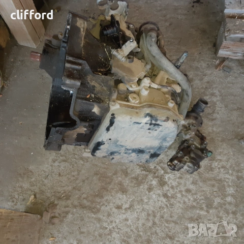 Автоматична скоростна кутия от Ситроен Ксара-1,6 бензин, снимка 2 - Части - 53150326
