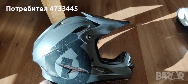 Каска и налакътници за байк, снимка 4 - Спортна екипировка - 53581410