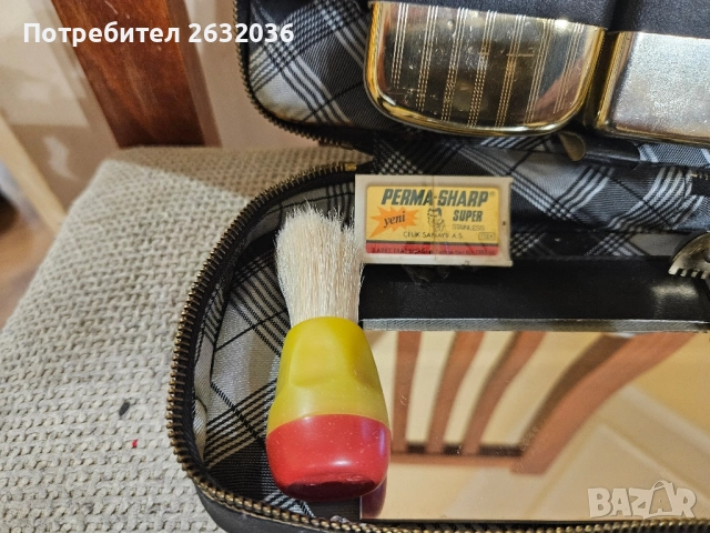 Продавам стар комплект за бръснене(нов), снимка 2 - Антикварни и старинни предмети - 52070488