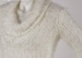 М размер пуловер  мек и  топъл поло яка, снимка 1 - Блузи с дълъг ръкав и пуловери - 34546652