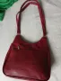 Дамска червена чанта, снимка 7