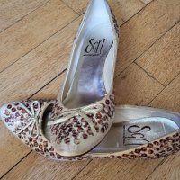 Дамски обувки  елегантни златисти пайети и ток, снимка 2 - Дамски обувки на ток - 41320163
