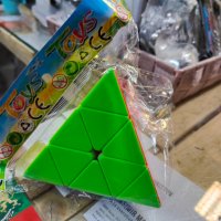 Кубче Рубик - пирамида, снимка 2 - Игри и пъзели - 40695418