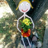 Уникален цветарник, снимка 1 - Градински цветя и растения - 41982768