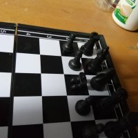 Магнитен шах, снимка 5 - Шах и табла - 42471739