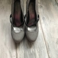 Дамски обувки на ток, снимка 1 - Дамски обувки на ток - 39874618