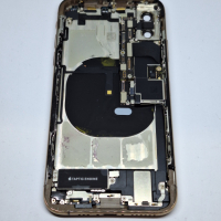 Оборудван корпус за iPhone XS gold употребяван, снимка 2 - Резервни части за телефони - 44775816