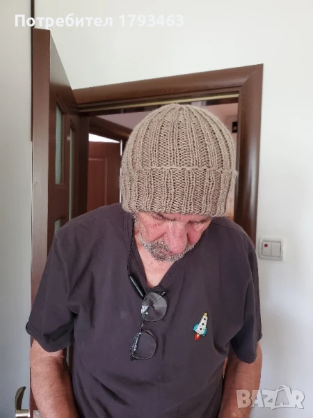 Ръчно плетена мъжка шапка, снимка 1