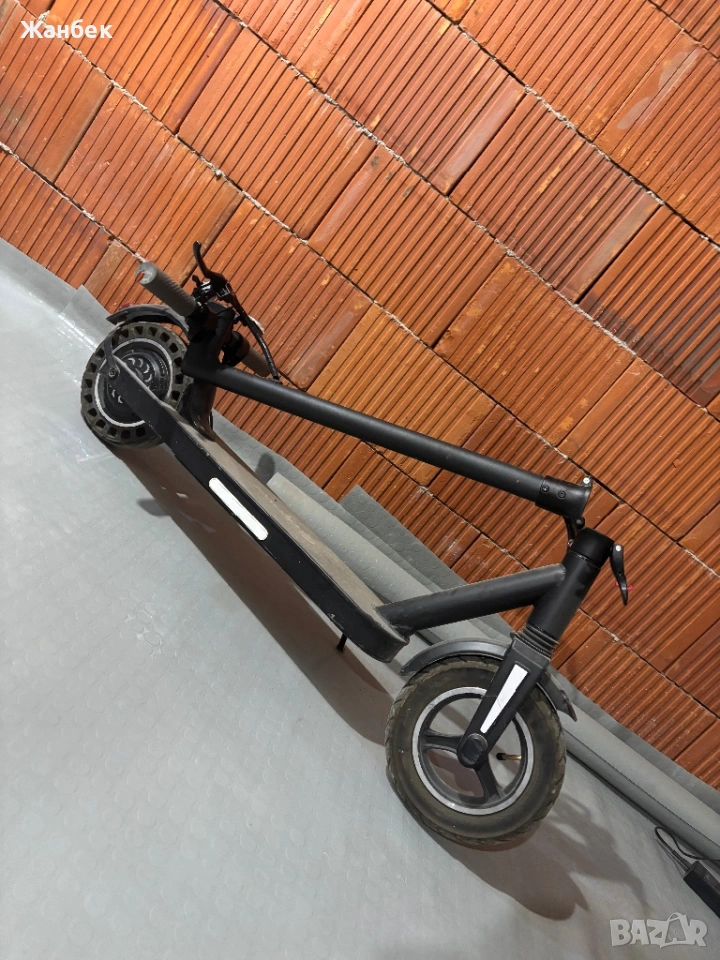 Продавам този ел.скутер защото си закупих  мотор , снимка 1